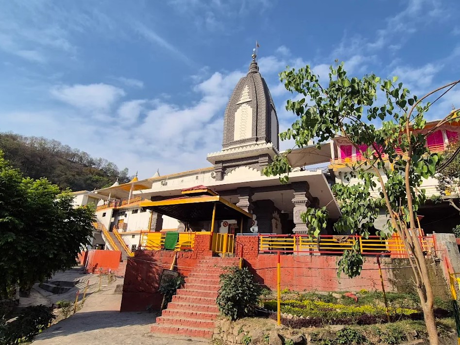 Mata Baglamukhi Temple Bankhandi Kangra (HP)—History, Puja Benefits & How to Reach
